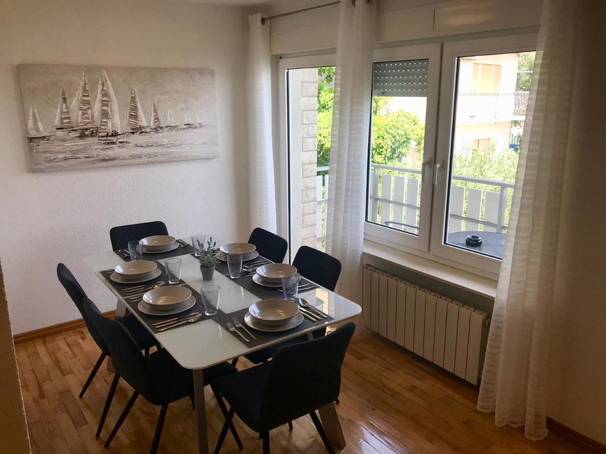 Holiday Apartment Lavanda Sumpetar Jesenice  Ngoại thất bức ảnh