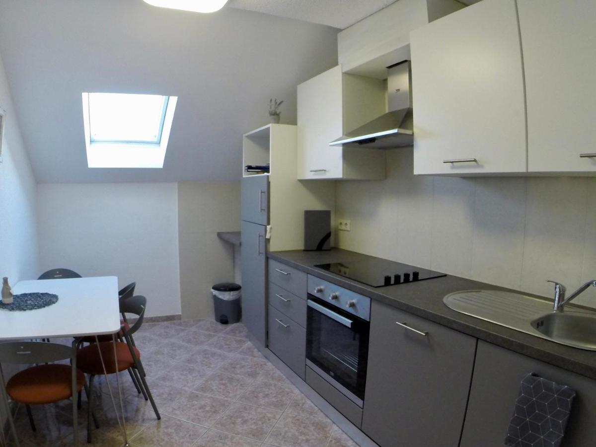 Holiday Apartment Lavanda Sumpetar Jesenice  Ngoại thất bức ảnh