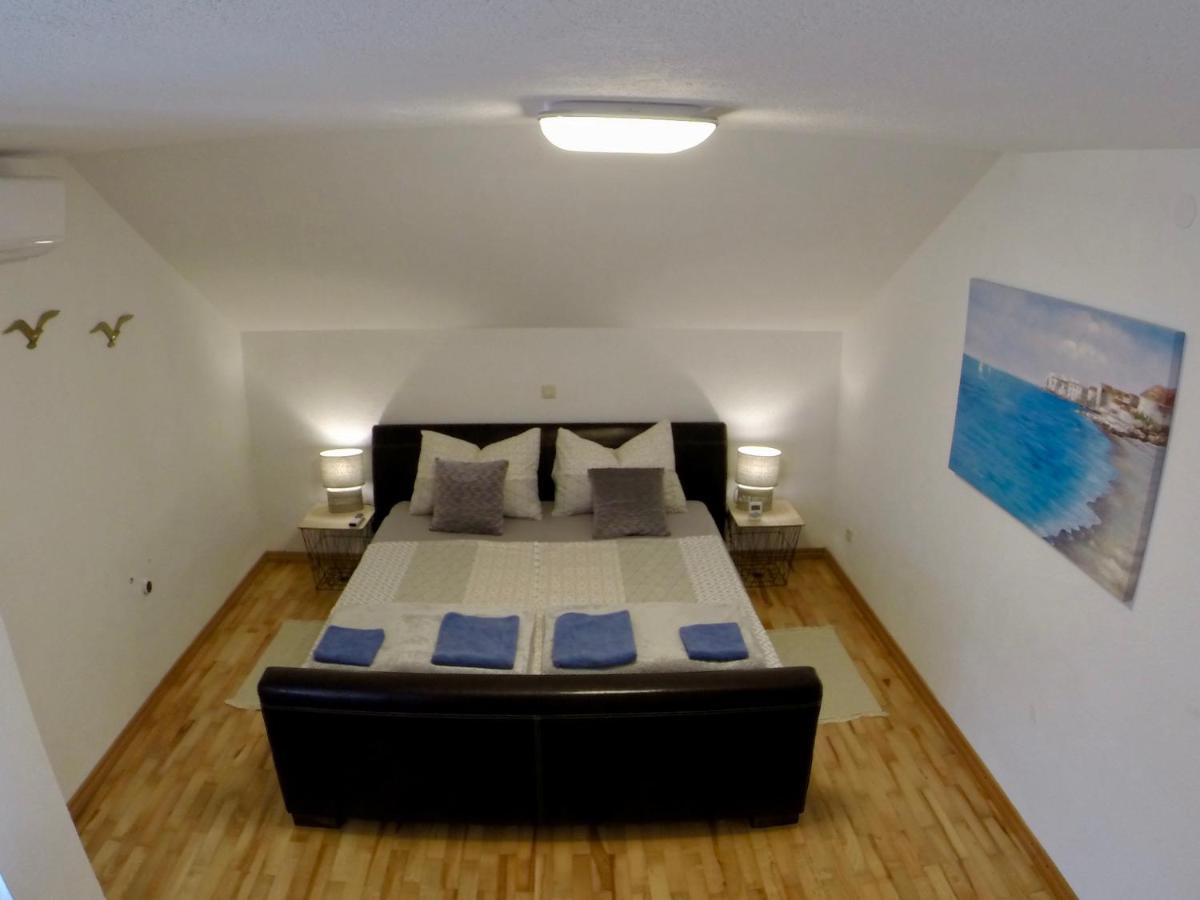Holiday Apartment Lavanda Sumpetar Jesenice  Ngoại thất bức ảnh